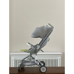 Poussette Cabine M9 – Ultra compacte et légère, idéale pour les voyages